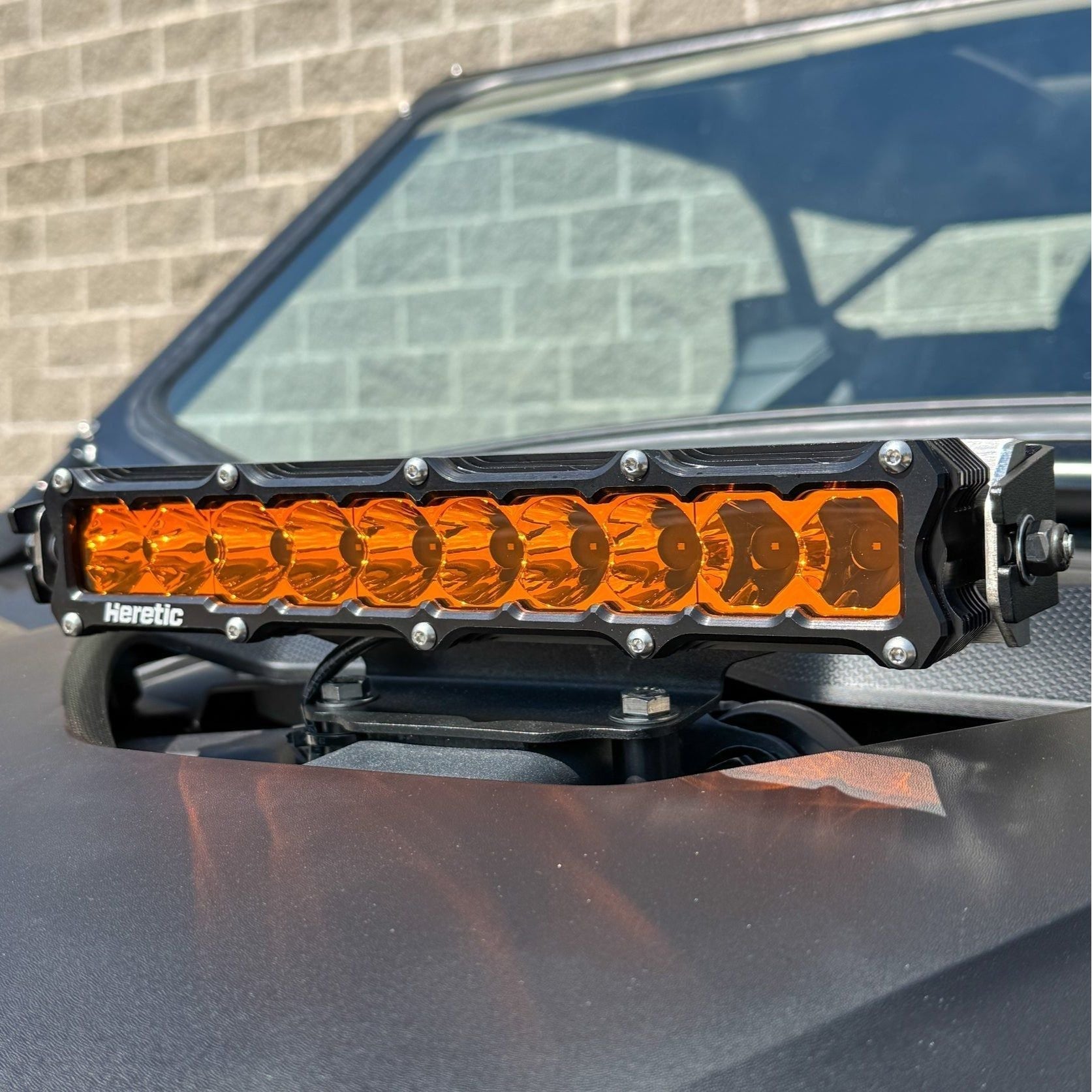 Can Am Maverick R Shock Tower 10" LED Light Bar
