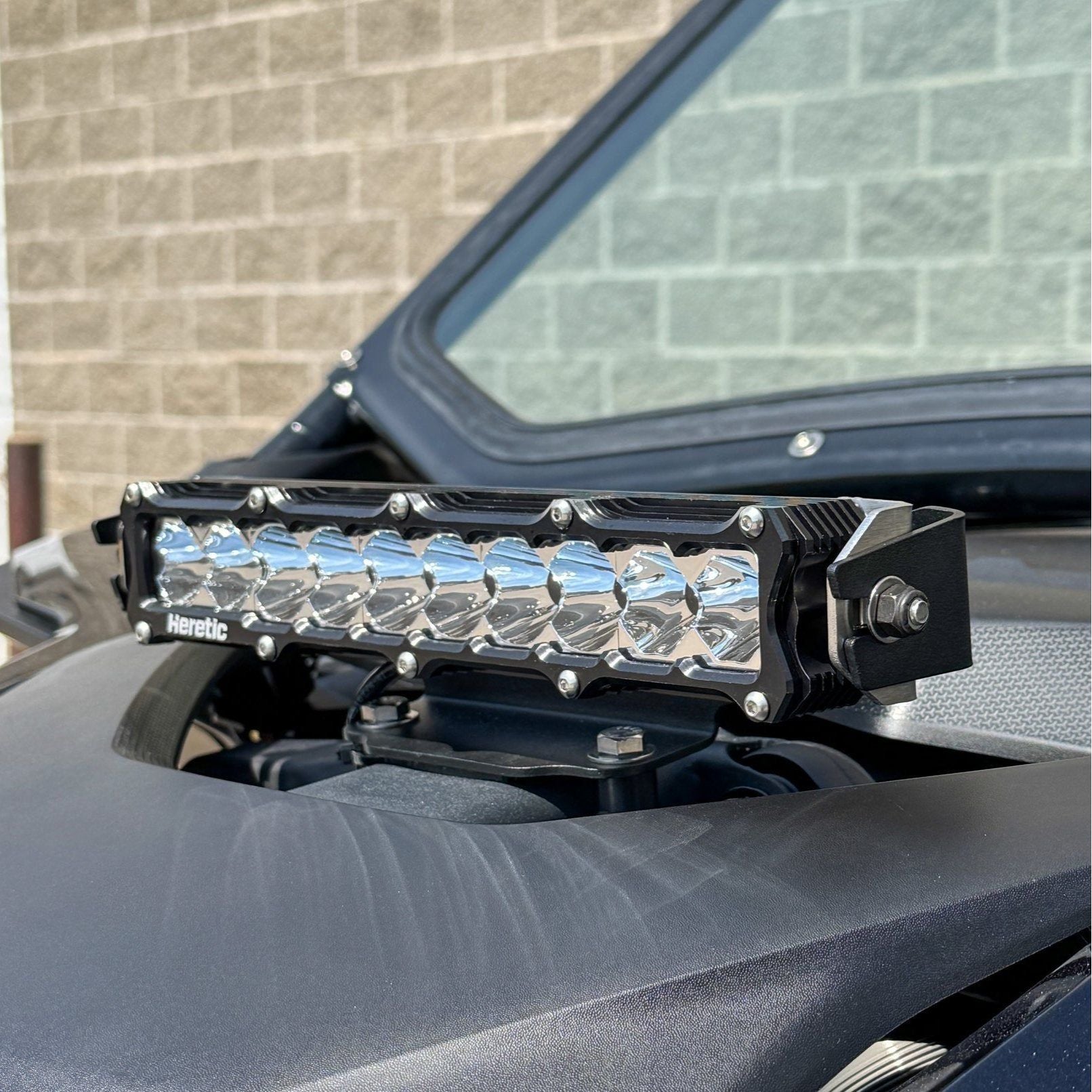 Can Am Maverick R Shock Tower 10" LED Light Bar
