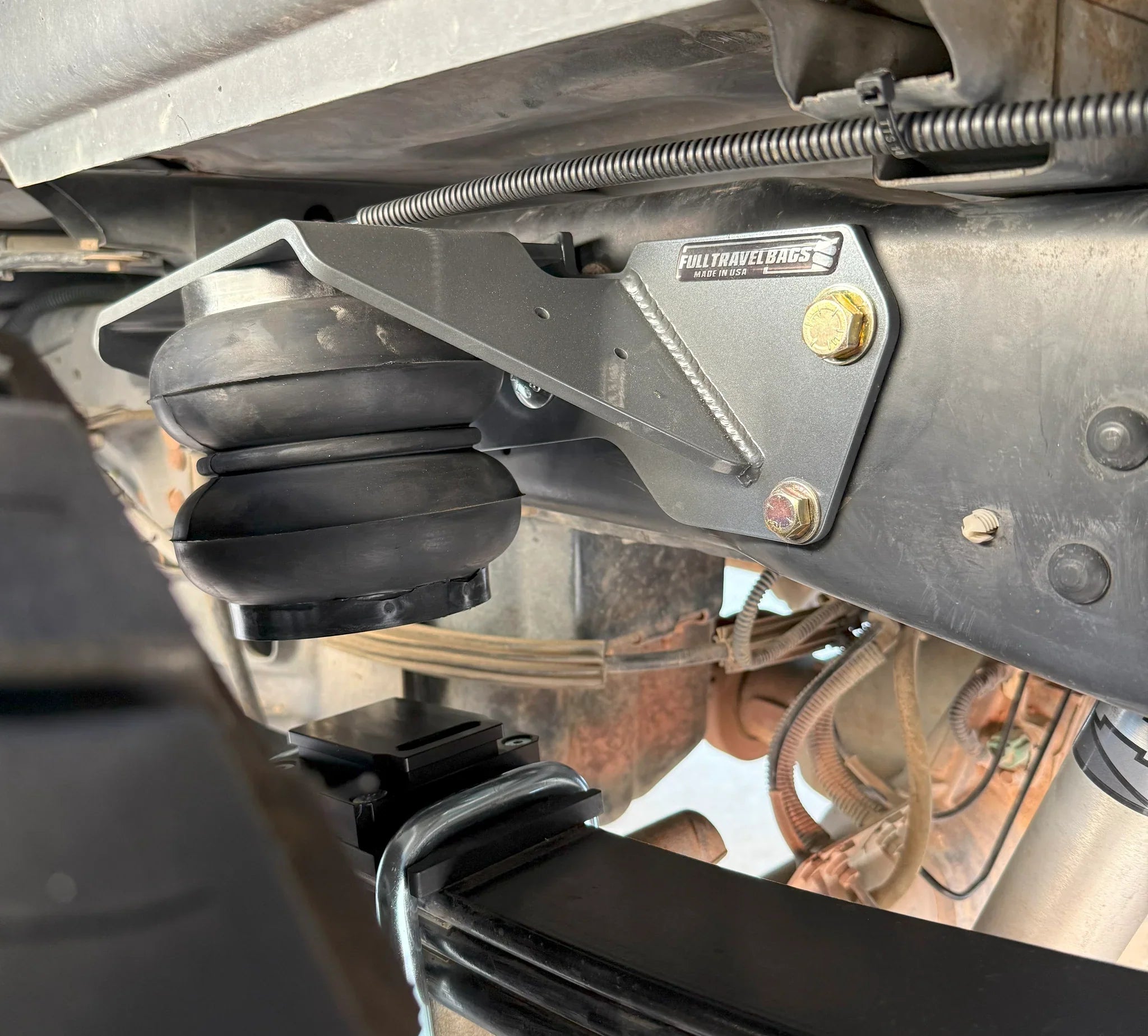 Full Travel Airbag Kit for 2011-2016 Ford F250 / F350 / F-450