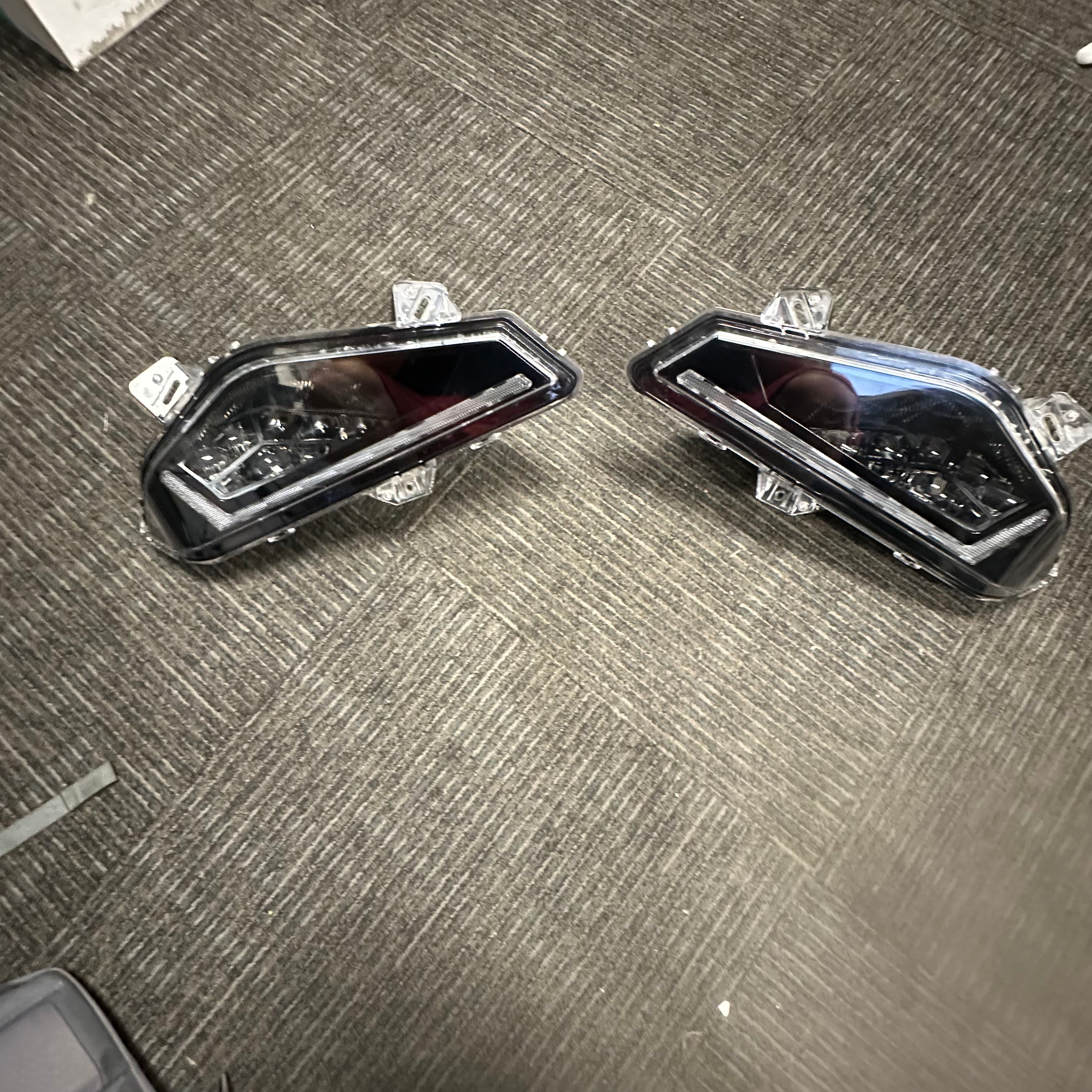 PAIR OF OEM Polaris Ranger RT/LH Headlights 2021-2025(GARAGE SALE)