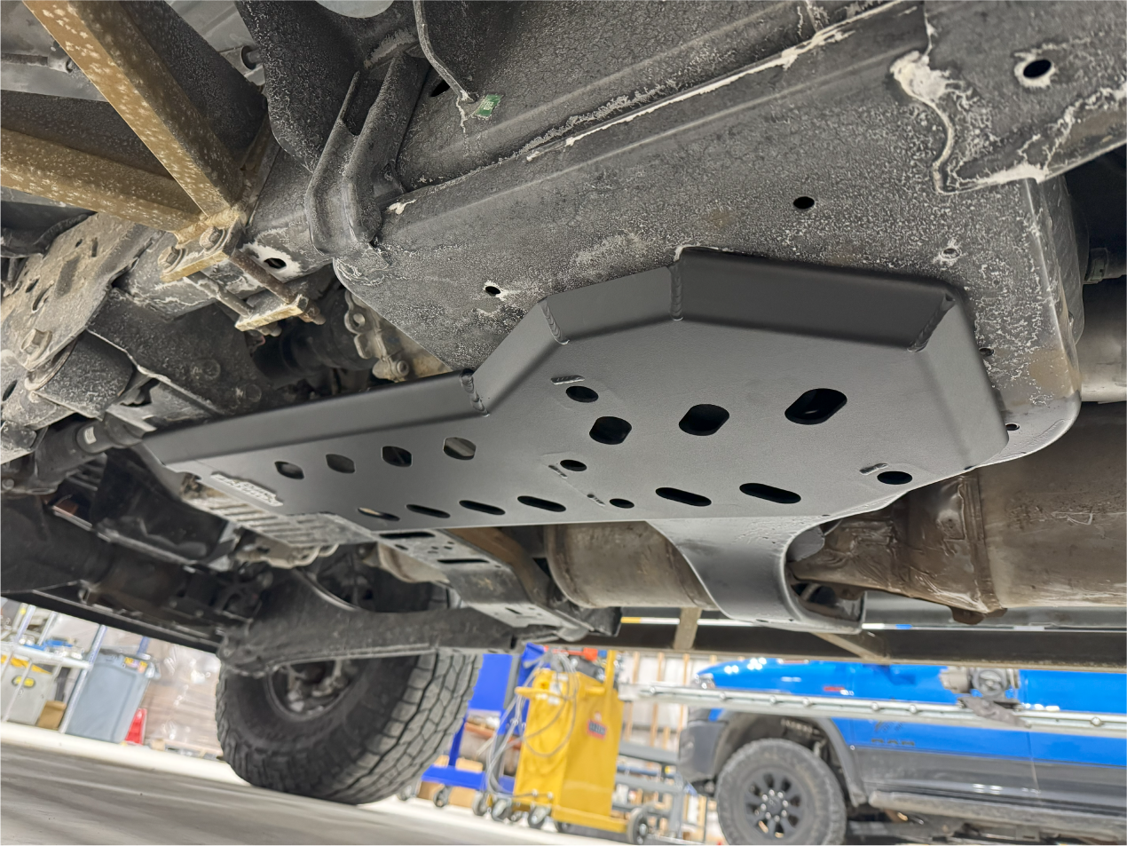 Dethloff Manufacturing DEF Tank/Transfer Case Guard: 2014+ 2500/3500