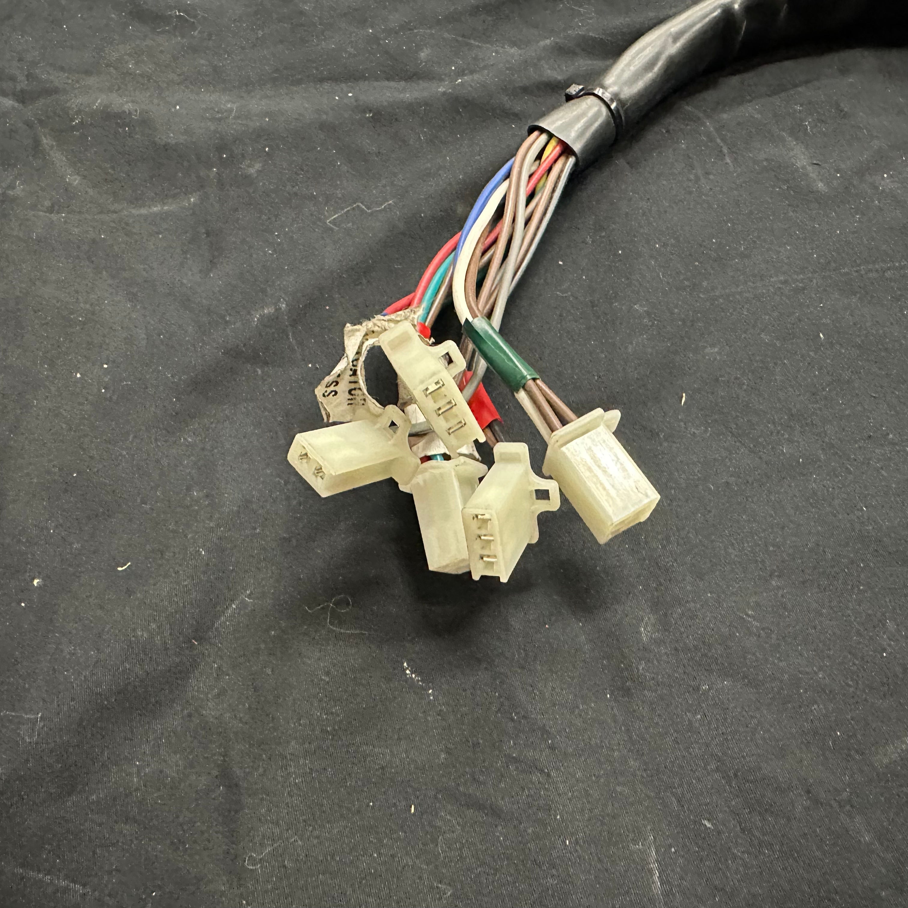 RYCO 5 PLUG TURN SIGNAL HARNESS W/HAZARDS (GARAGE SALE)