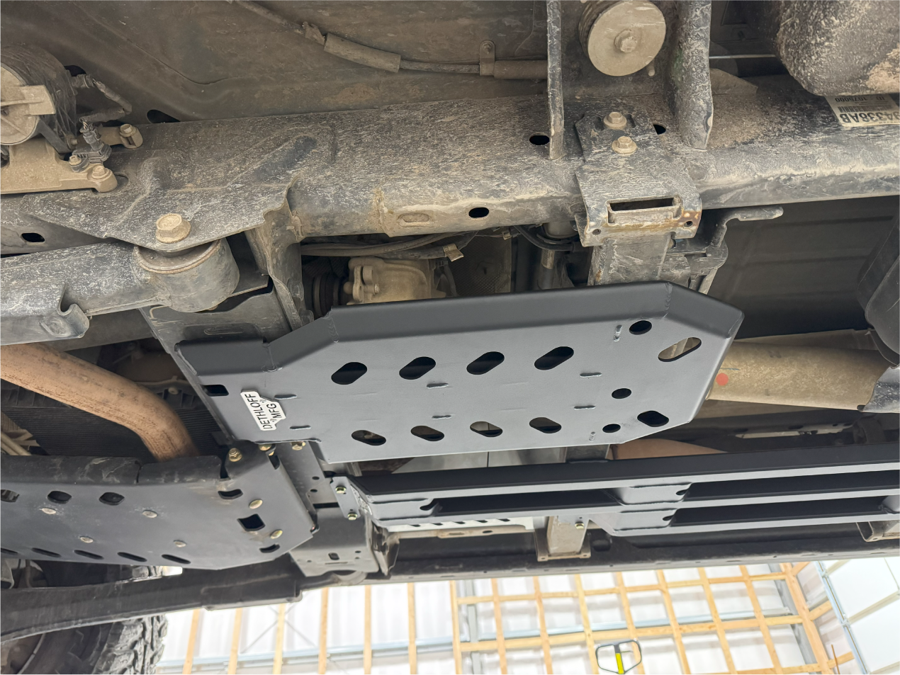 Dethloff Manufacturing TRANSFER CASE & EVAP GUARD: 2014+ 2500/3500