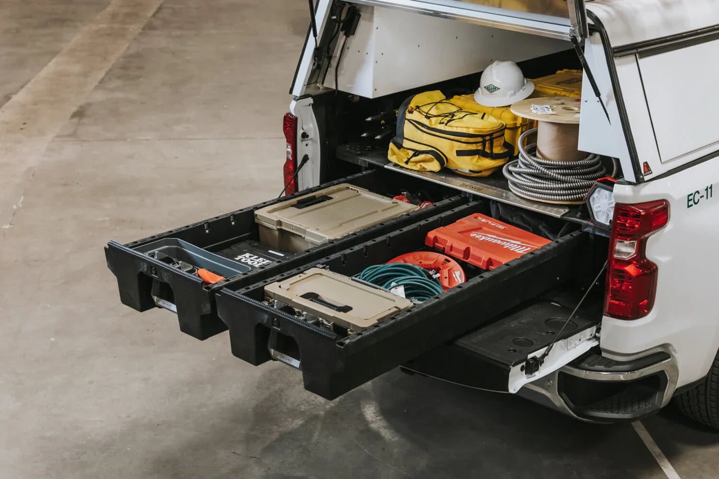 Decked Drawer System Ford F250/F350 2017-Current (6'9" bed)