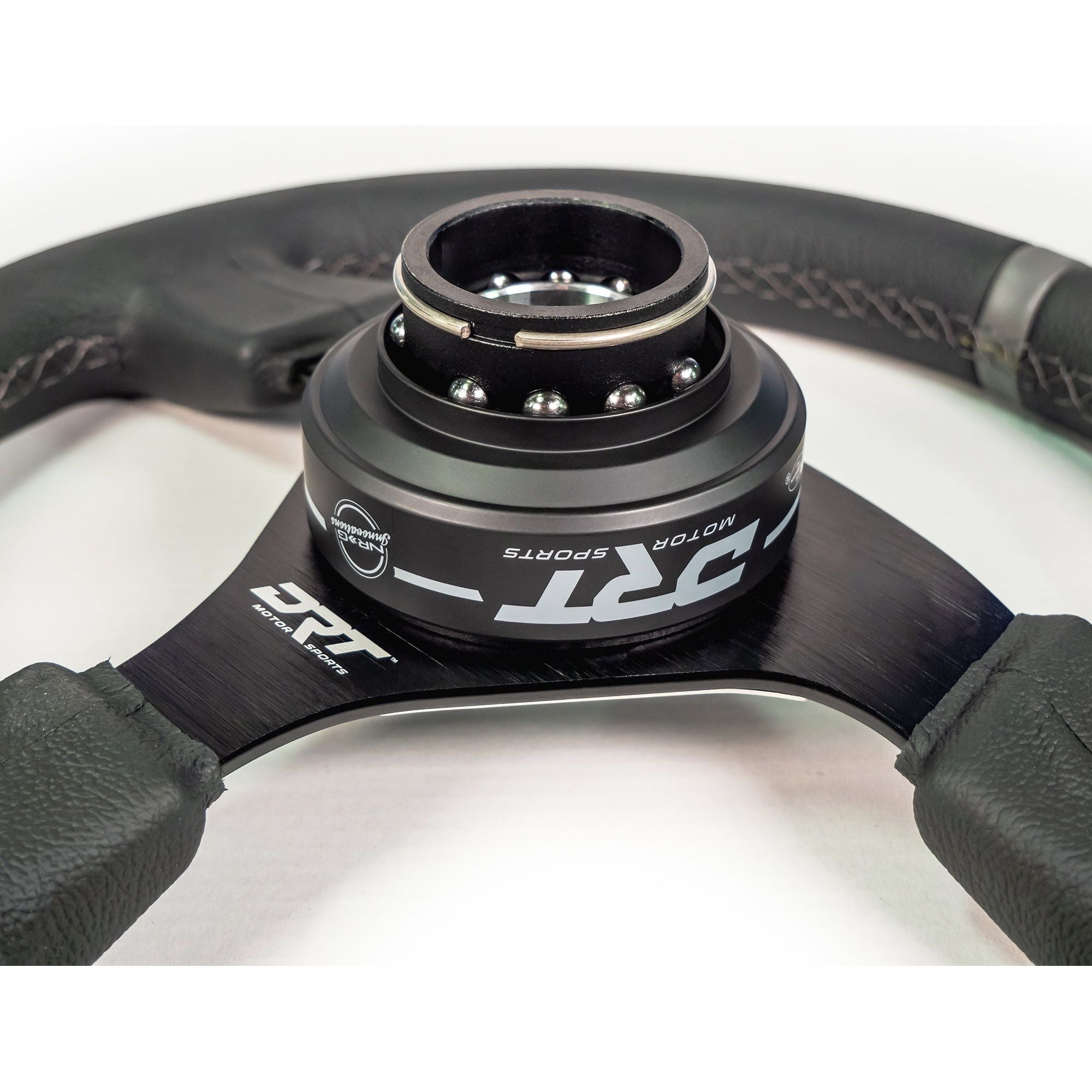 Universal 6-Bolt Quick Release Steering Wheel Adapter