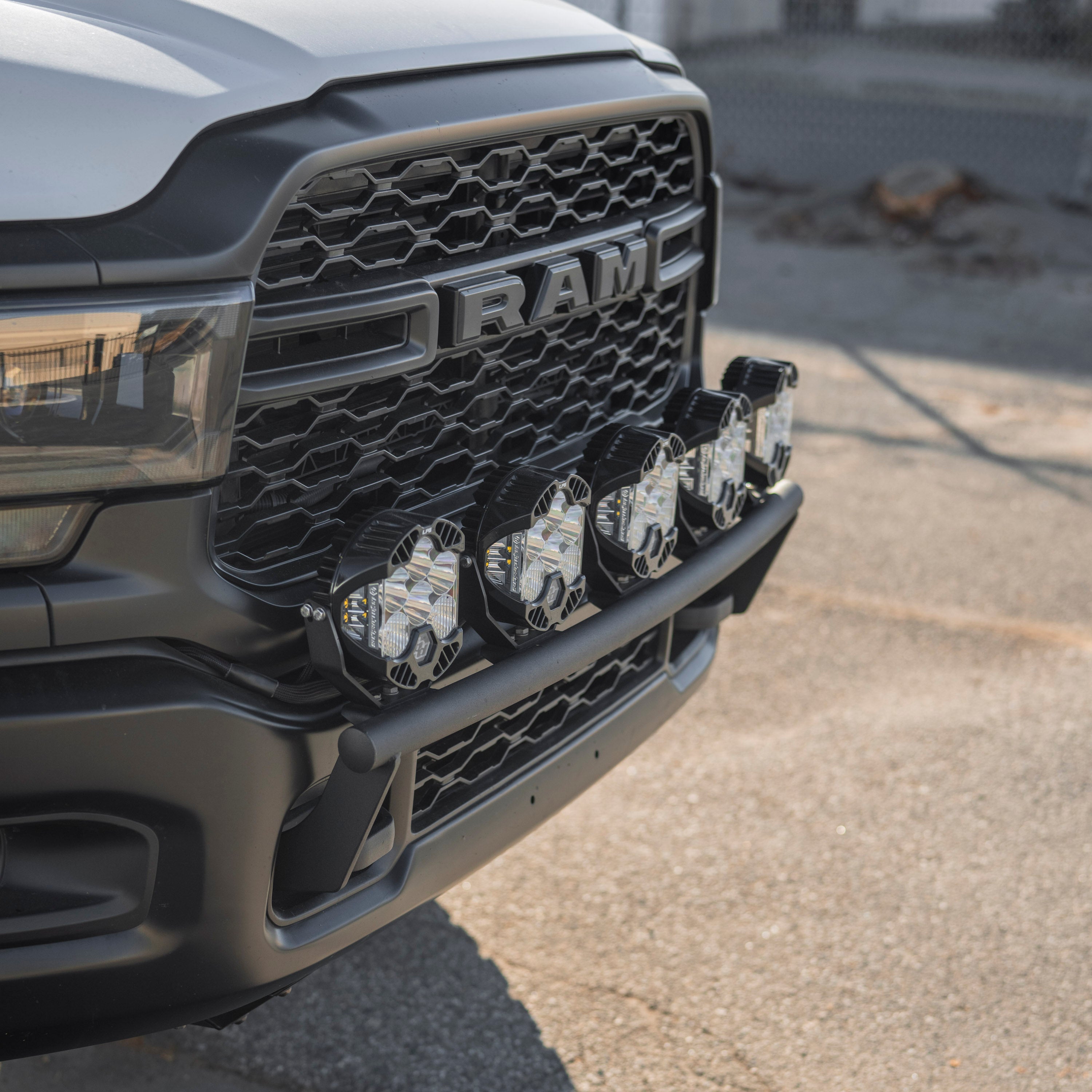 2019-2025 Ram 2500/3500 Nerf Style Light Bar Mount