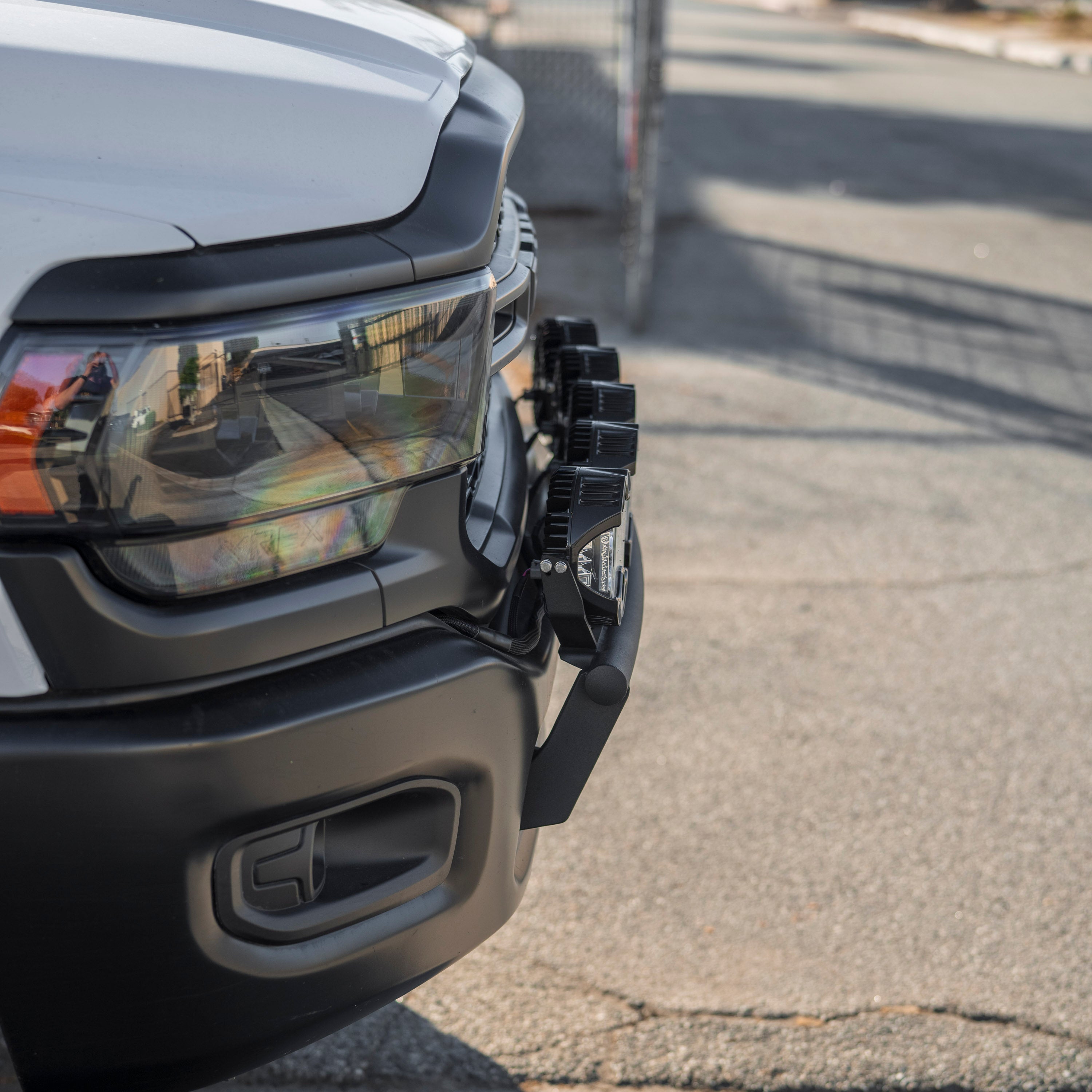 2019-2025 Ram 2500/3500 Nerf Style Light Bar Mount