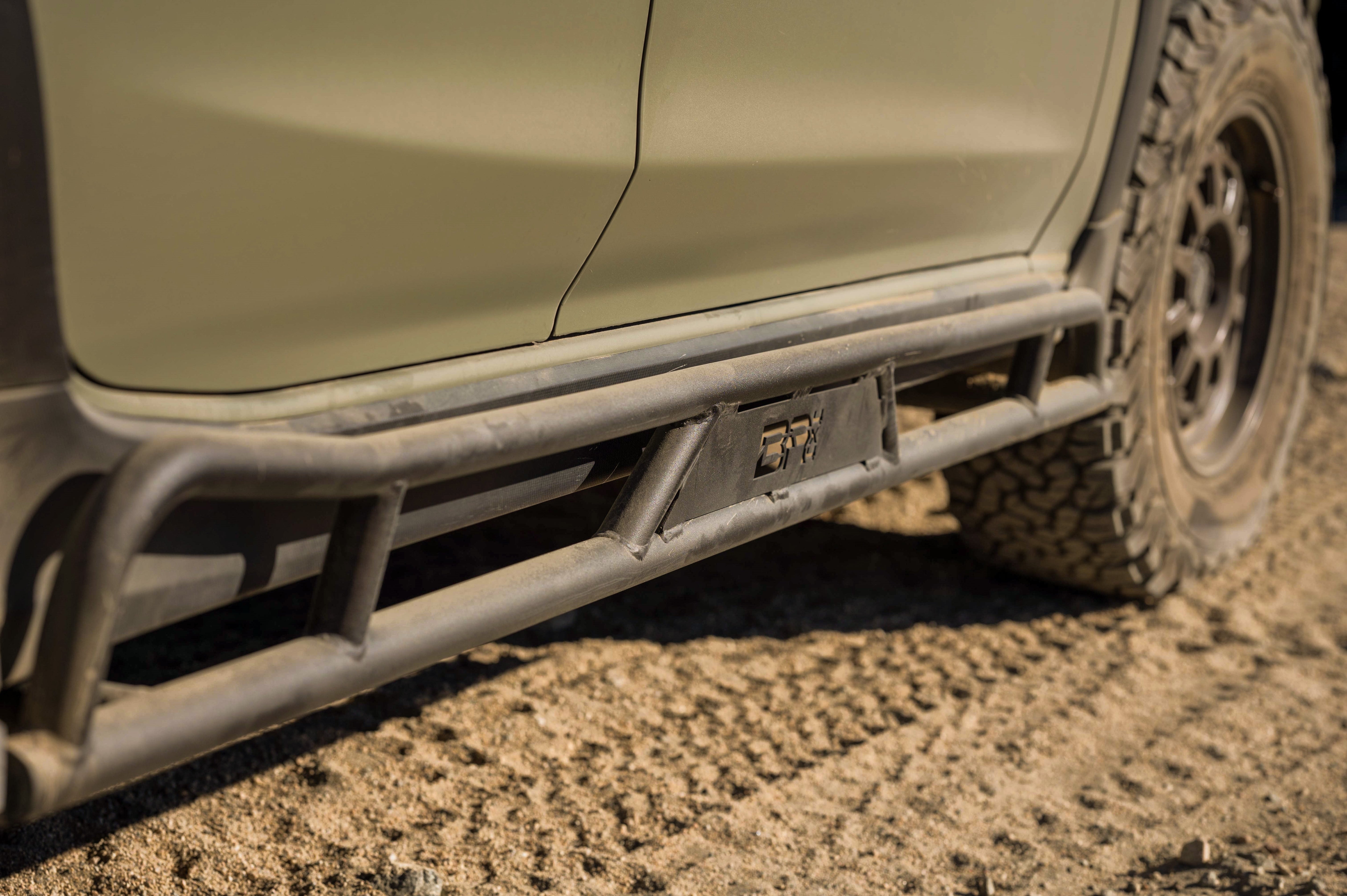 Body Armor 4x4 REVO ROCK SLIDER