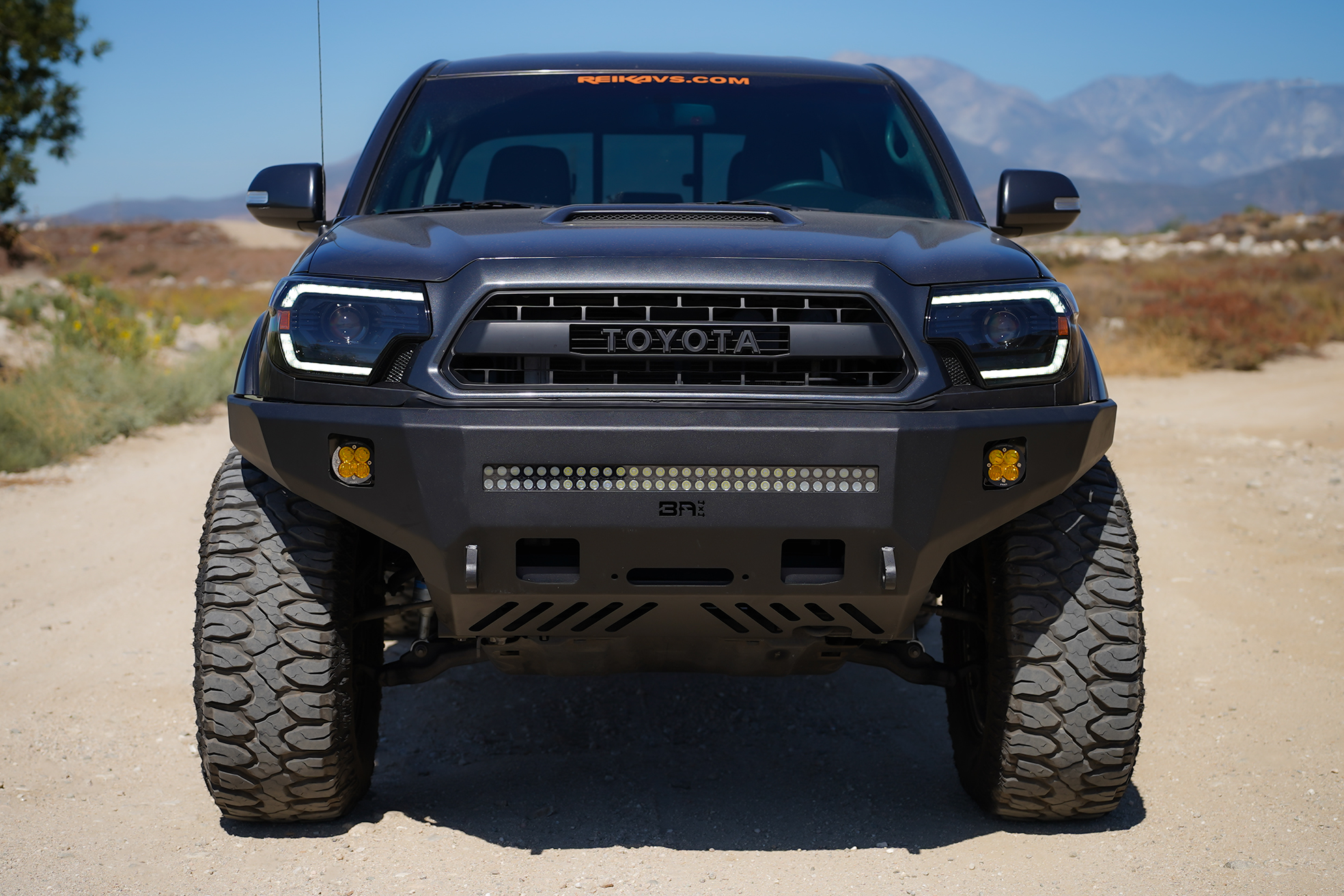 Body Armor 4x4 PRO SERIES FRONT BUMPER