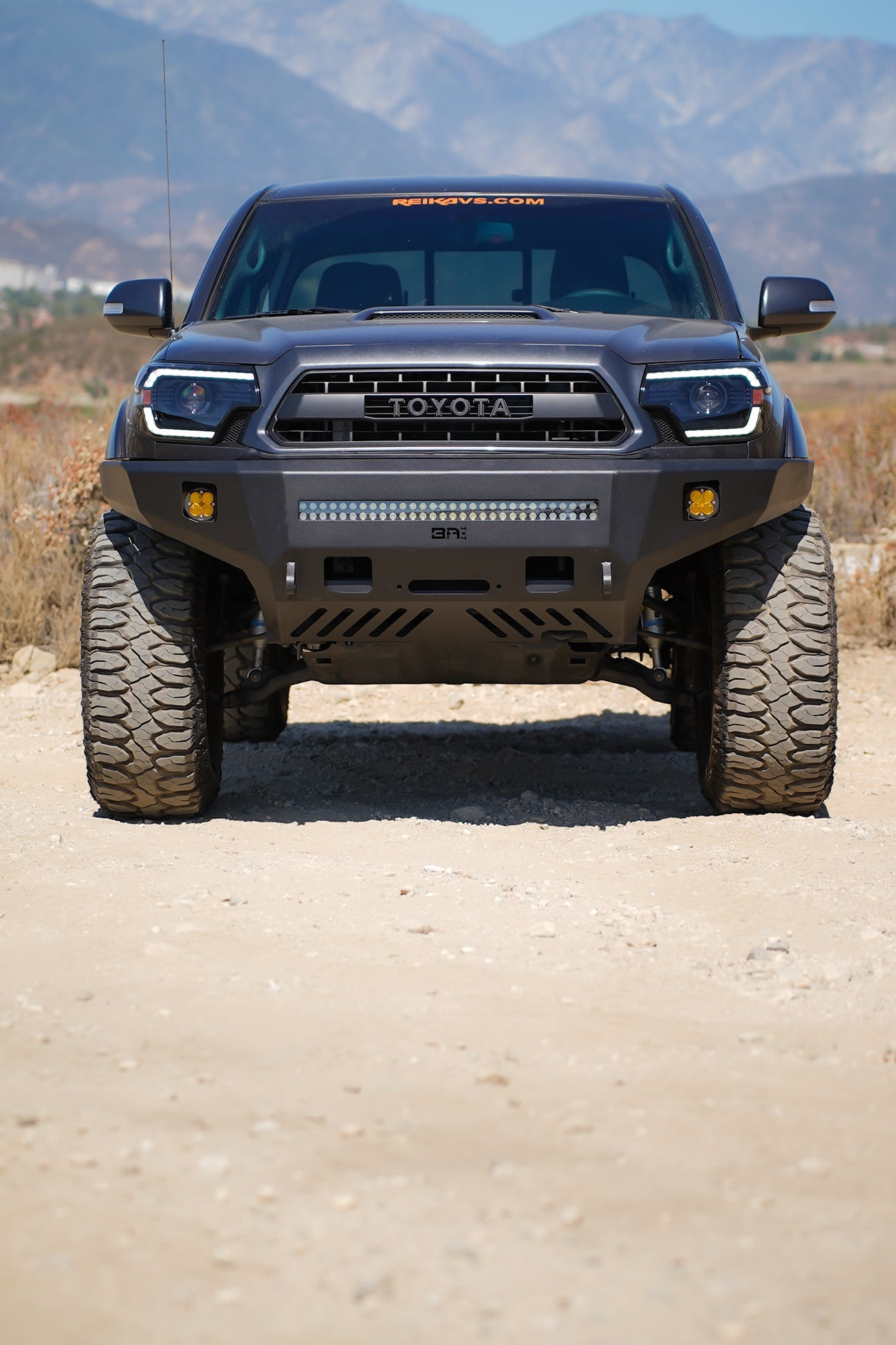 Body Armor 4x4 PRO SERIES FRONT BUMPER