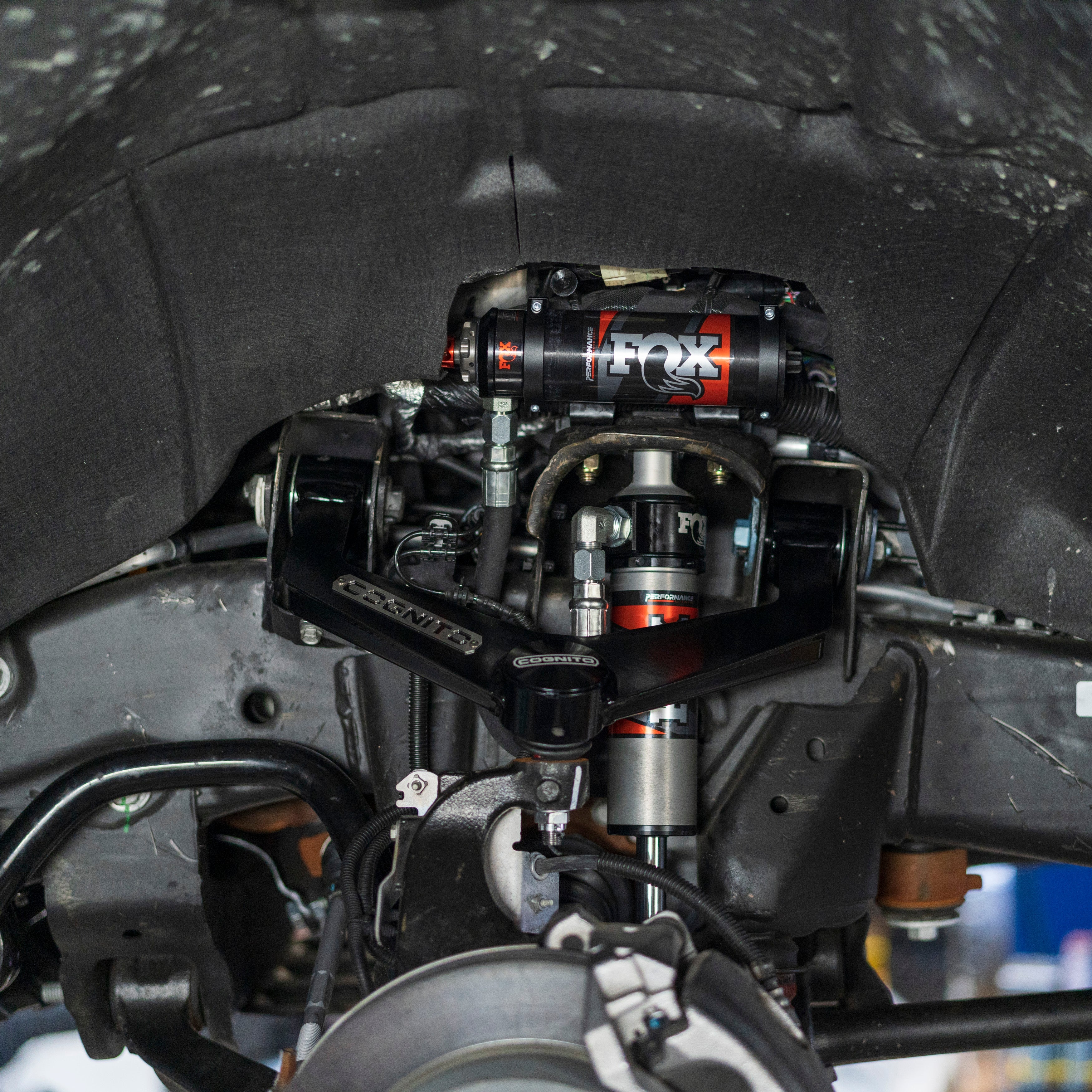 2020+ GMC/Chevy Cognito 3-Inch Elite Leveling Kit  With Fox 2.5 DSC Elite Reservoir Shocks