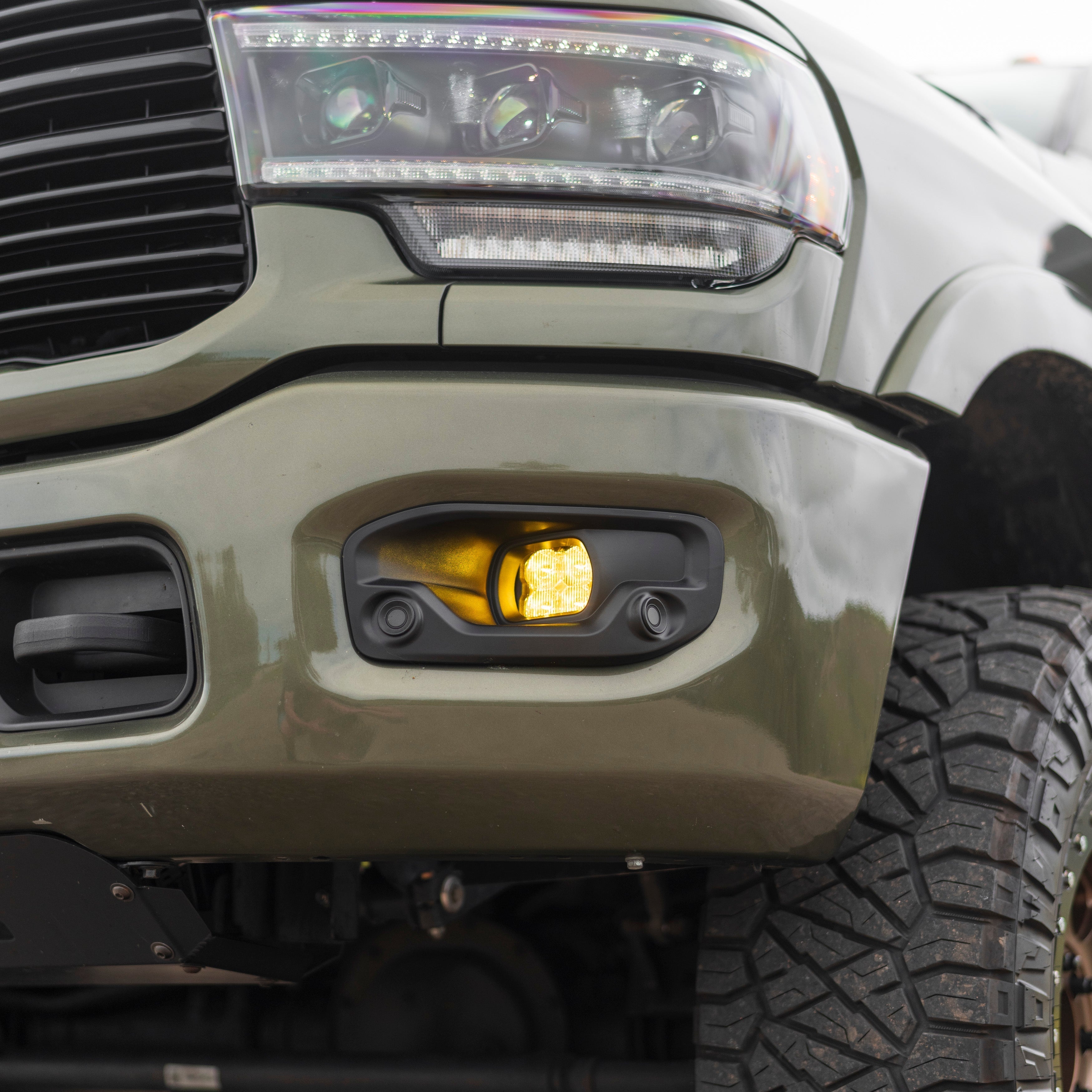 Diode Dynamics SS3 Fog Light Kit 5th Gen 2019-2024 Ram 2500/3500 Laramie / Limited / Power Wagon