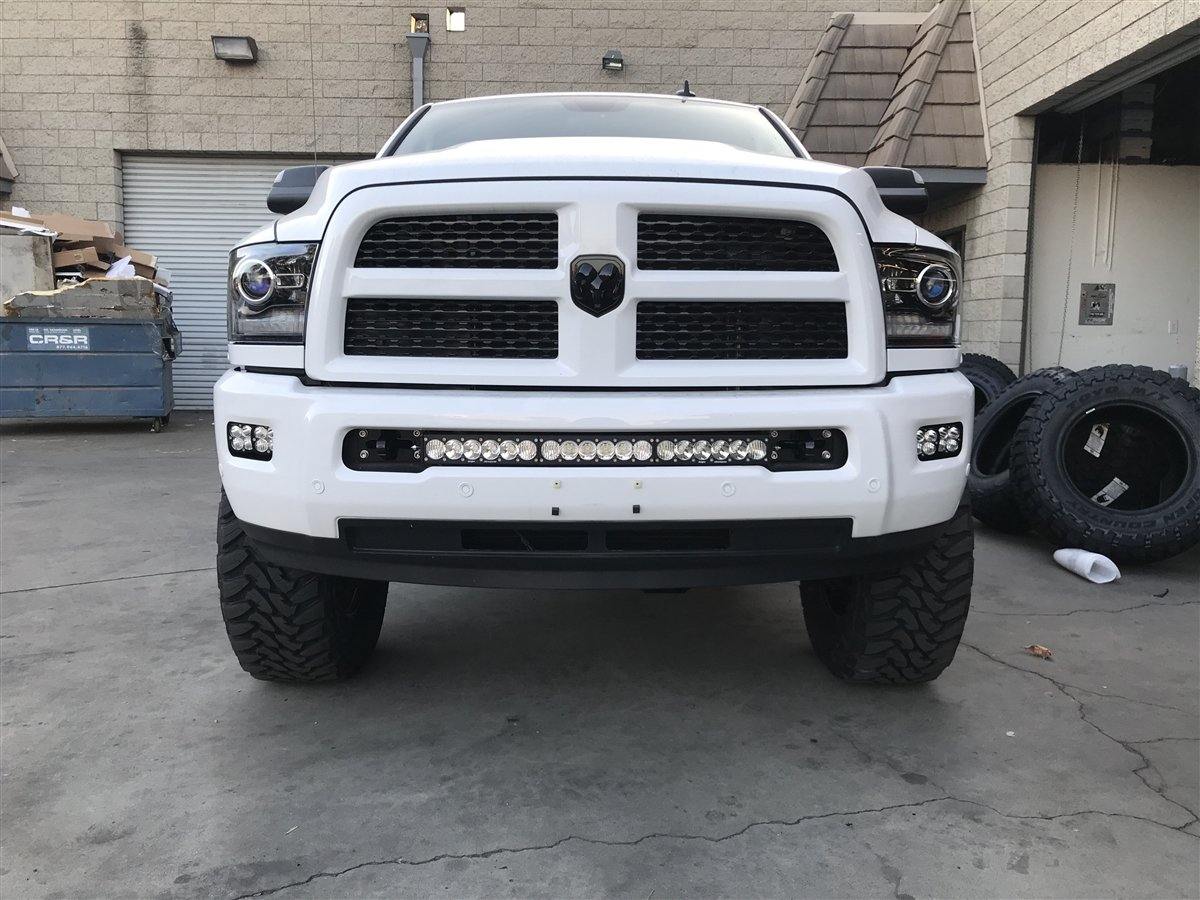 CJC Built 3rd/4th Gen Ram Flush Mount Baja Designs 30" OnX6+ Light Bar/Bracket Kit