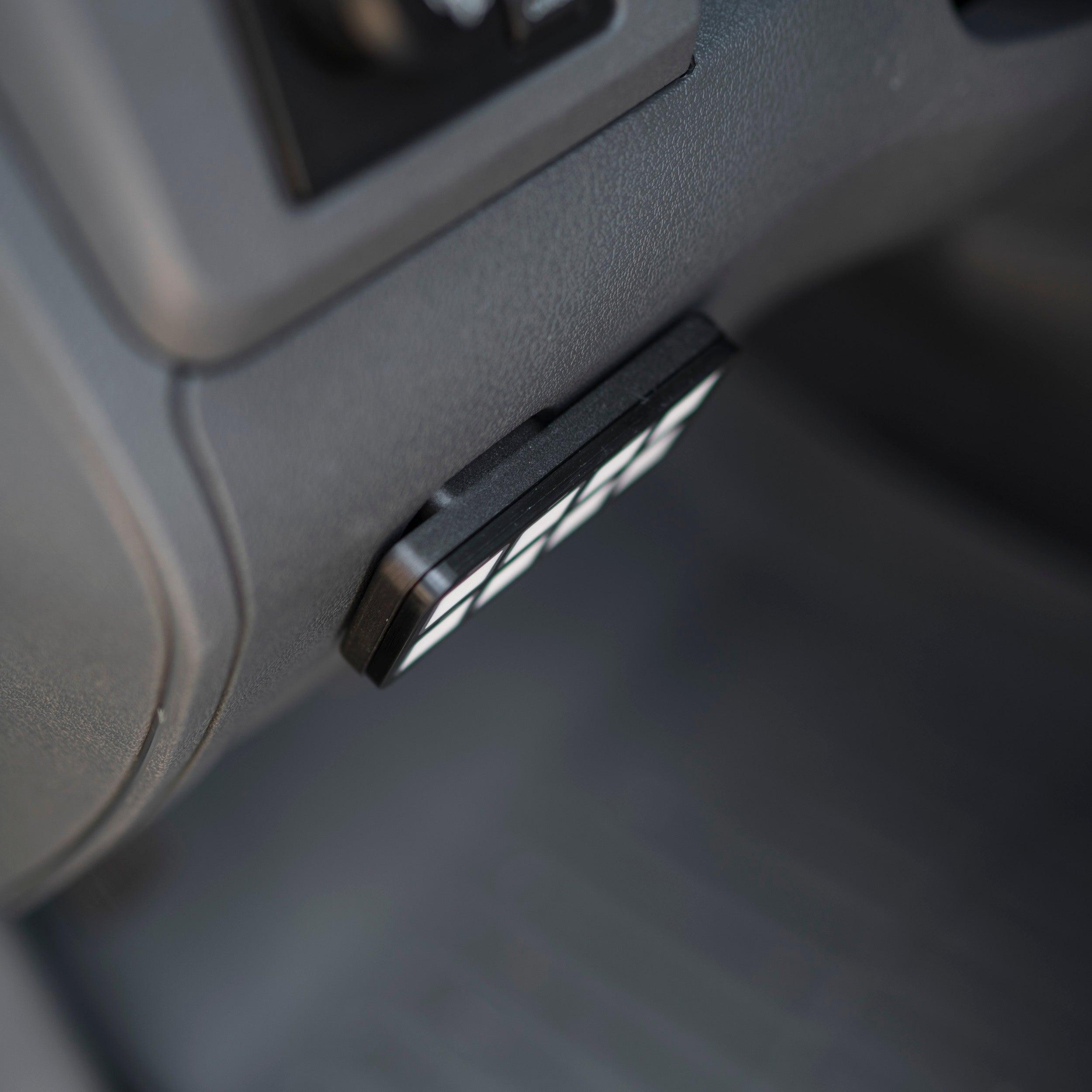 CJC BUILT 06-09 3rd Gen Ram Switch Pros Dash Mount