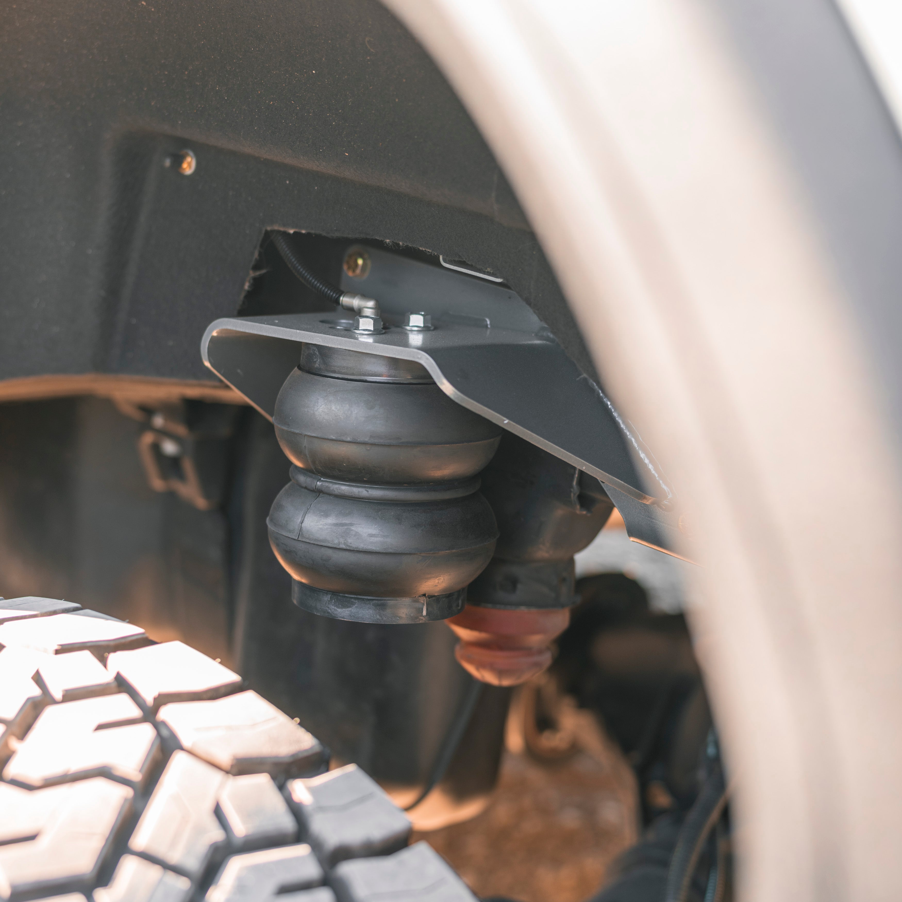 Full Travel Airbags 2020-2024+ Chevy/GMC 2500/3500 Airbag Kit