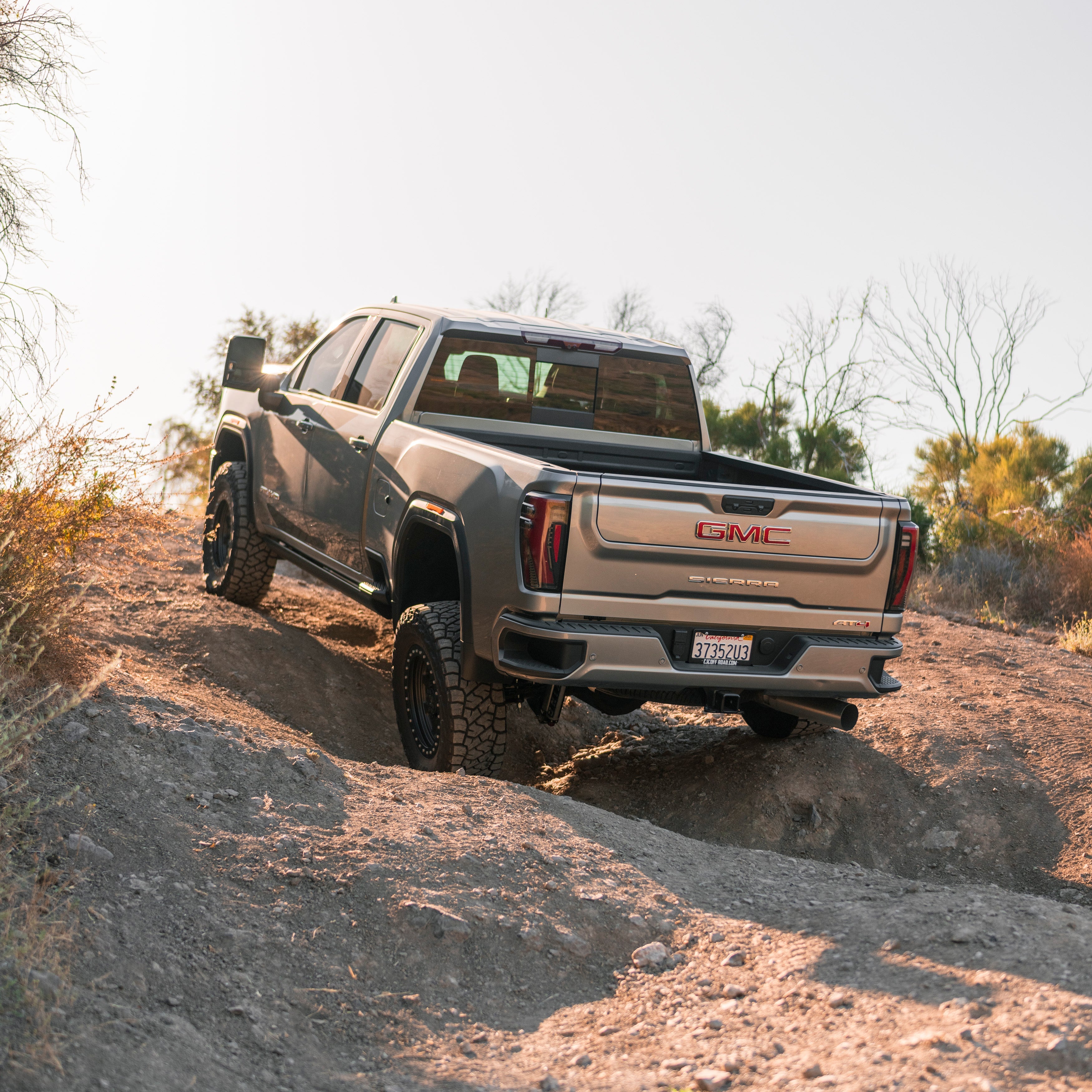 Full Travel Airbags 2020-2024+ Chevy/GMC 2500/3500 Airbag Kit