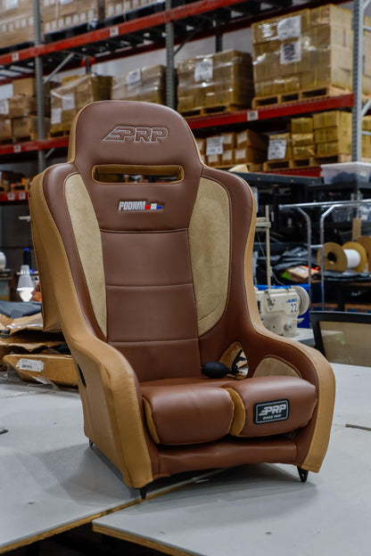 Podium Elite Suspension Seat; Black Vinyl