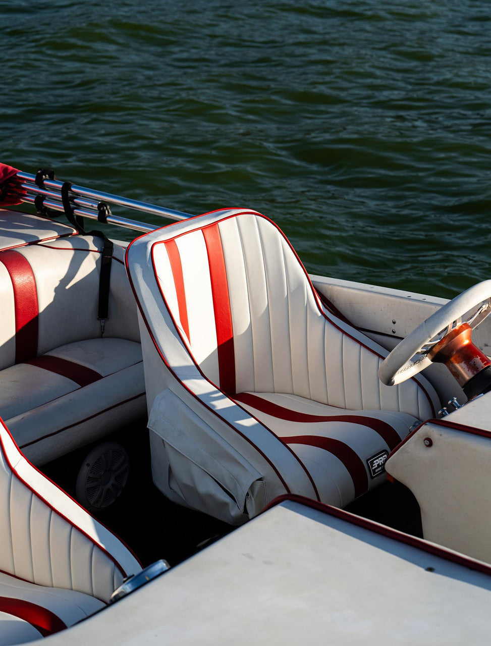 Hydro Retro Boat Seat with Side Pockets, Red