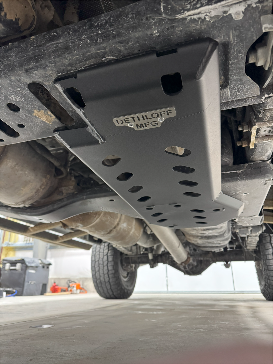 Dethloff Manufacturing DEF Tank/Transfer Case Guard: 2014+ 2500/3500