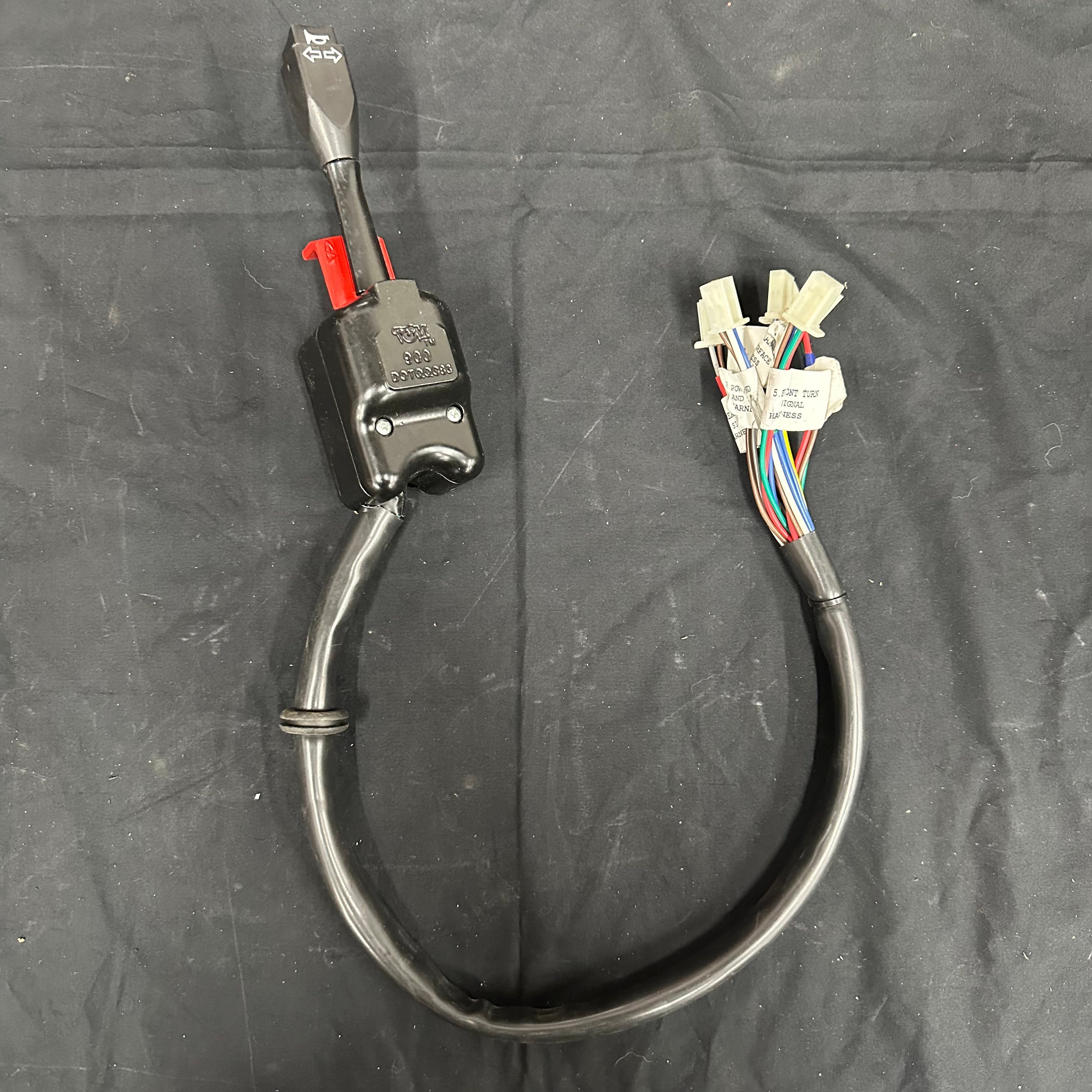 RYCO 6 PLUG TURN SIGNAL HARNESS W/HAZARDS (GARAGE SALE)