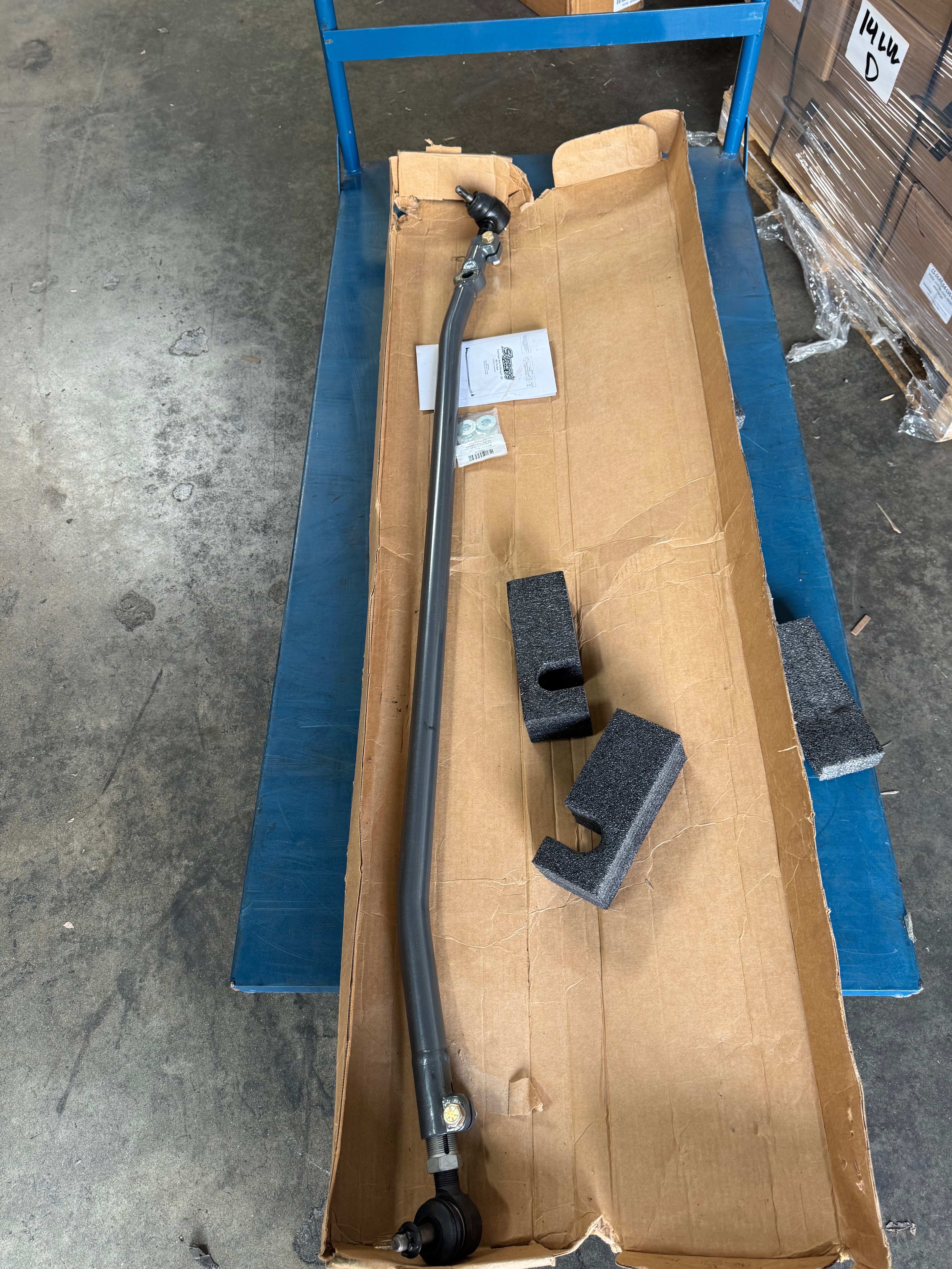 [Open Box] Synergy 1999 - 2004 Ford Super Duty F-250 / F-350 Heavy Duty Tie Rod (Missing Hardware)