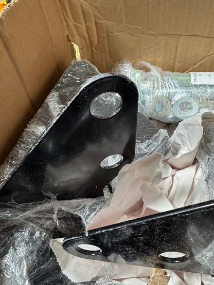 [Open Box] SYNERGY MANUFACTURING 2014+ RAM 2500/2013+3500 FRONT RADIUS ARM DROP BRACKETS