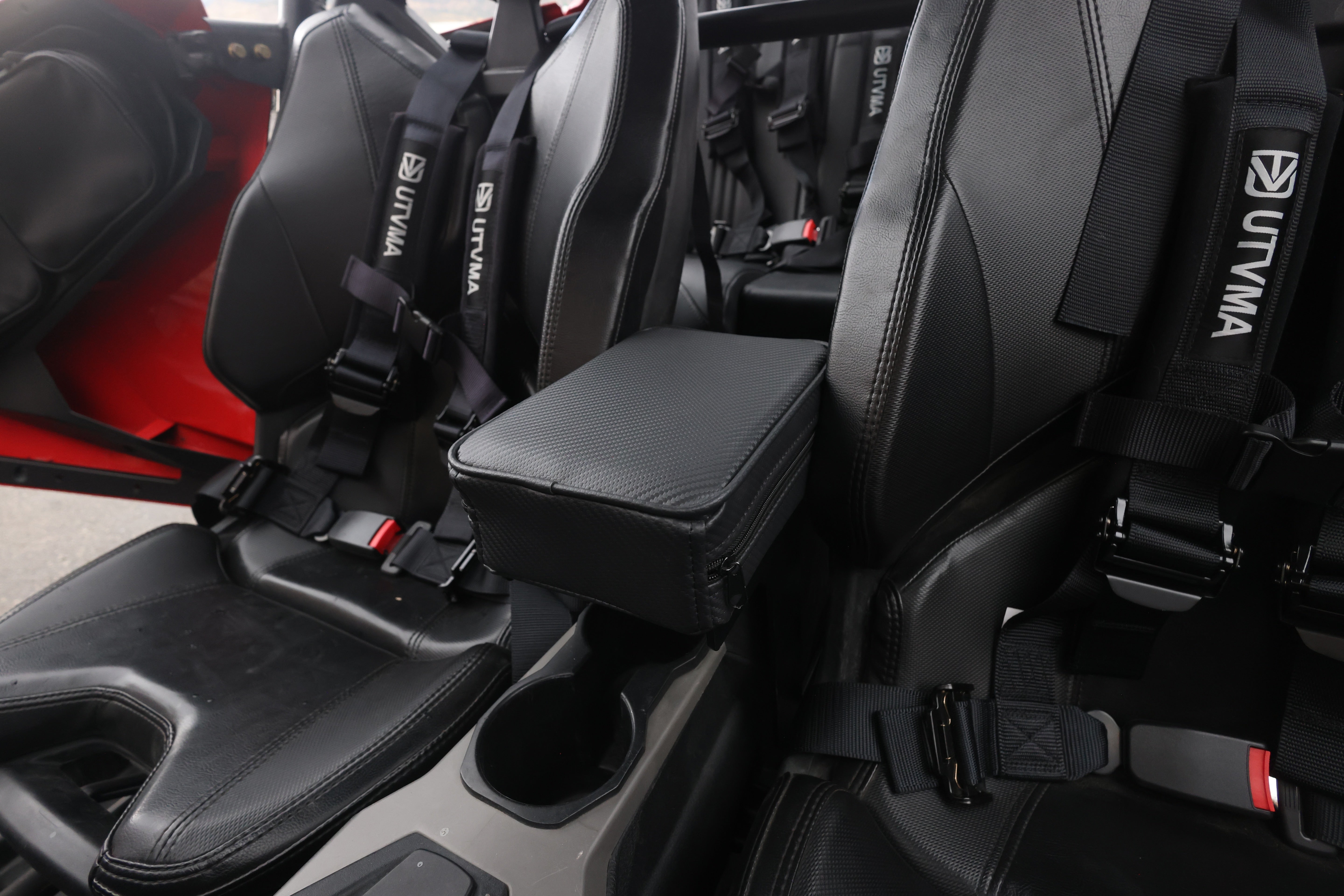 UTVMA RZR Pro 4 Front Armrest with Bracket (2020-2024)