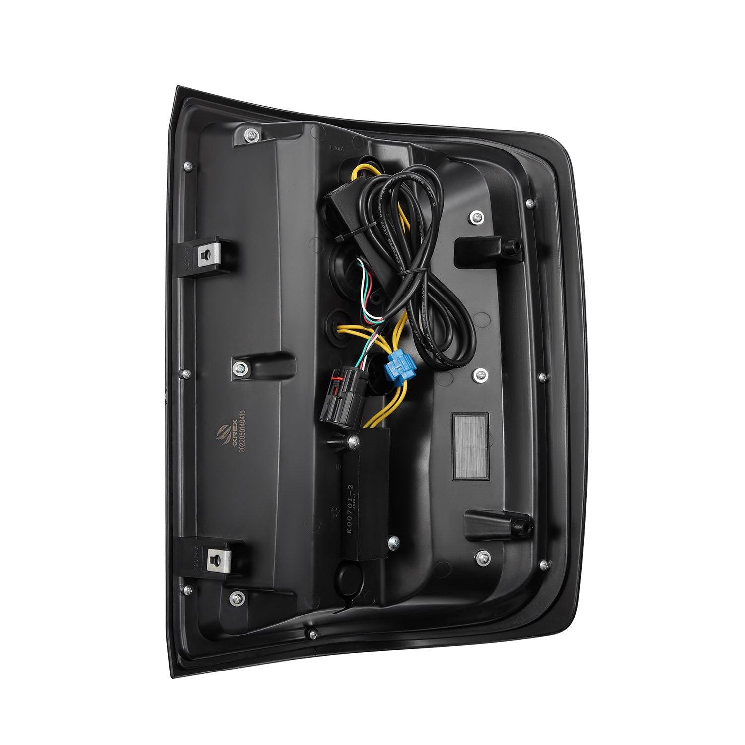 Alpha Rex 14-18 Chevrolet Silverado 1500 / 15-19 Silverado 2500HD/3500HD / 15-19 GMC Sierra 3500HD Dually LUXX-Series LED Tail Lights Black-Red