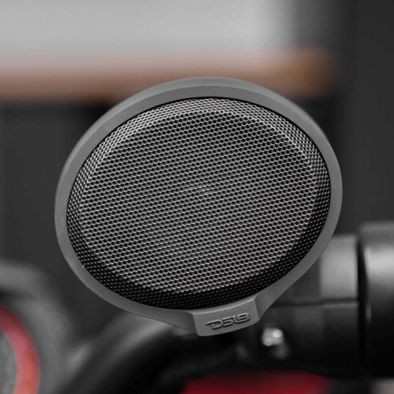 DS18 2.5in Handlebar Mount Speakers Full-Range Amplified Class D USB Port Water Resistant