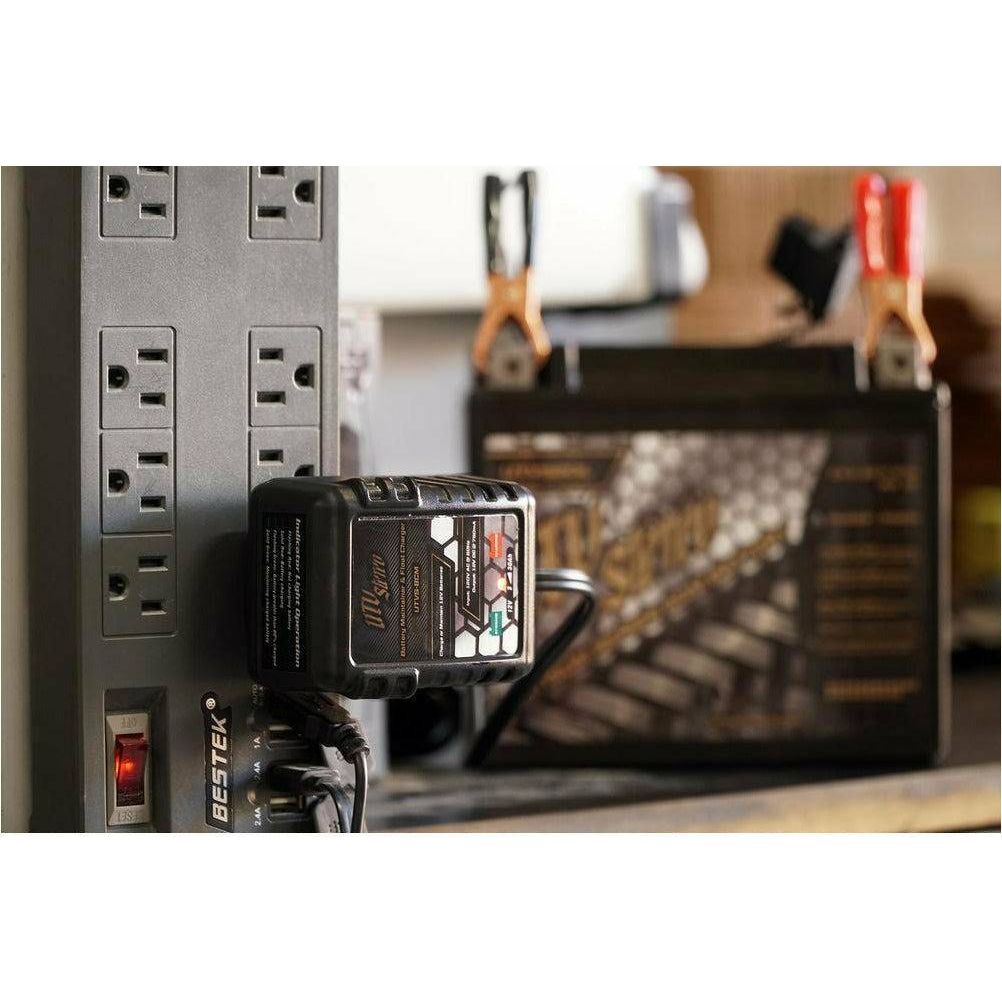 12 Volt Automatic Battery Charger / Maintainer