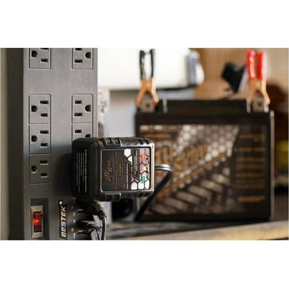 12 Volt Automatic Battery Charger / Maintainer